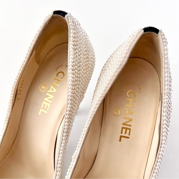 CHANEL || CC Logo Pearl Embellished Black Cap Toe Sequin High Heel Pumps EU 40 - Picture 7 of 15
